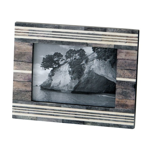 Gray And White 4x6 Horn And Bone Frame